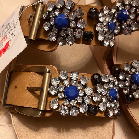 Ellen Tracy sandals - Picture 4 of 5